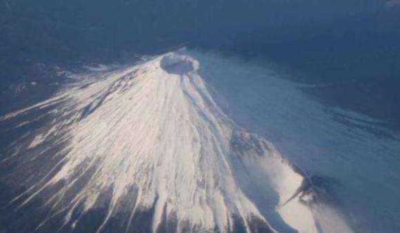 日本公布富士山喷发模拟画面富士山即将喷发？日本公布富士山喷发模拟画面，真实情况如何？